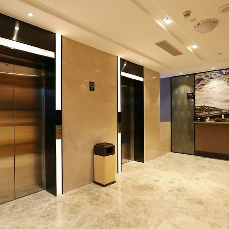 Atour Hotel Maoming Exterior photo